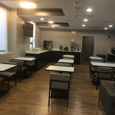 Hotel Wingate By Wyndham Jfk Airport, Far Rockaway Ny New York Exterior foto